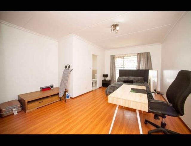 2 BEDROOM APARTMENT FOR SALE IN FAIRLEAD